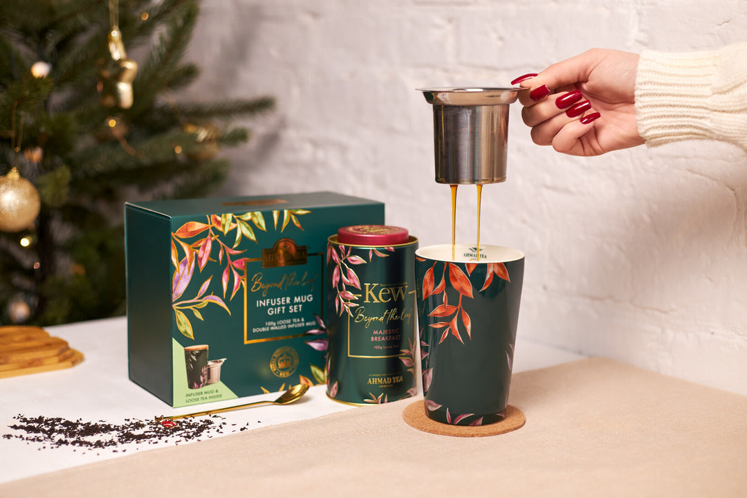 AHMAD SET ČAJ KEW MAJESTIC BREAKFAST 100g + ŠOLJA SA INFUZEROM