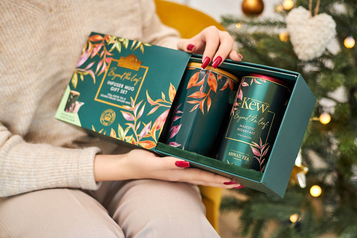 AHMAD SET ČAJ KEW MAJESTIC BREAKFAST 100g + ŠOLJA SA INFUZEROM