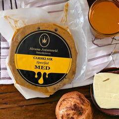 Sir Tvrdi punomasni KRAVLJI CARSKI SPECIAL U MEDU Sirana Jovanović 100g Delikatesi i tako to...