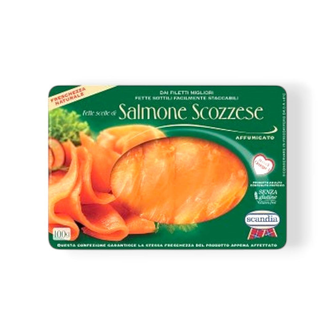 Delikatesi i tako to... Scandia smoked Scottish salmon, 100g pack, thinly sliced, ready to serve. Rich flavor, ideal for appetizers.