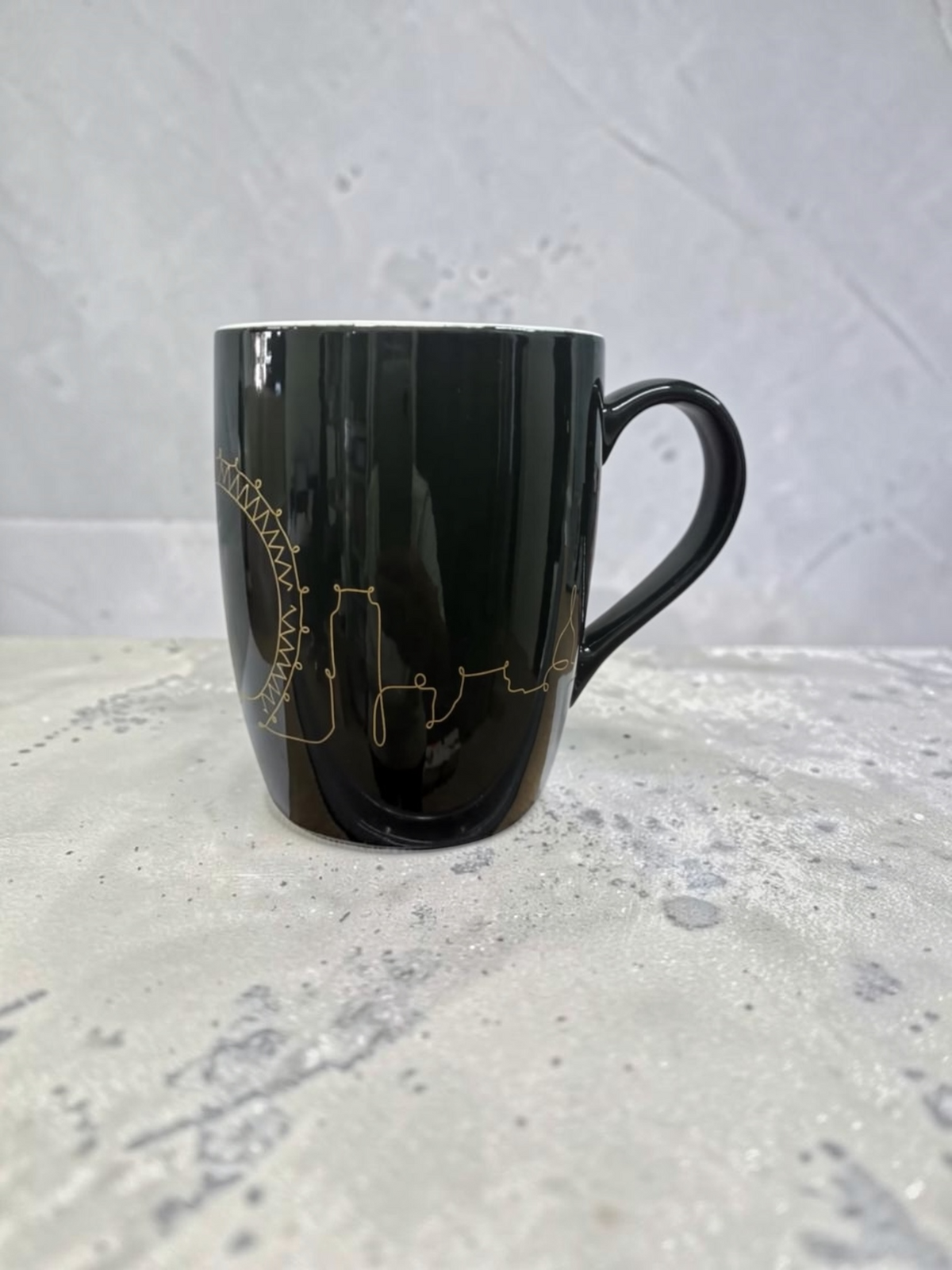 ZELENA LONDON ŠOLJA AHMAD TEA 360ml